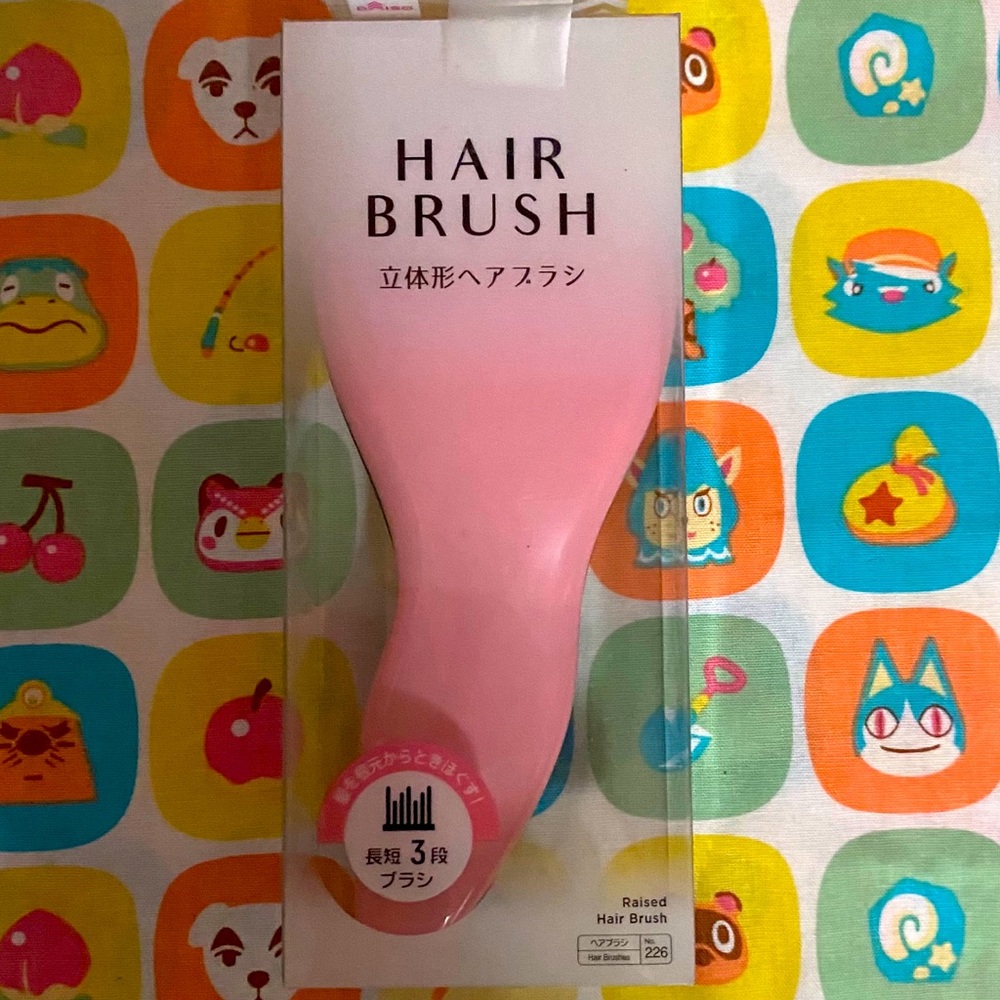 Daiso Travel Raised Bristle Hair Brush